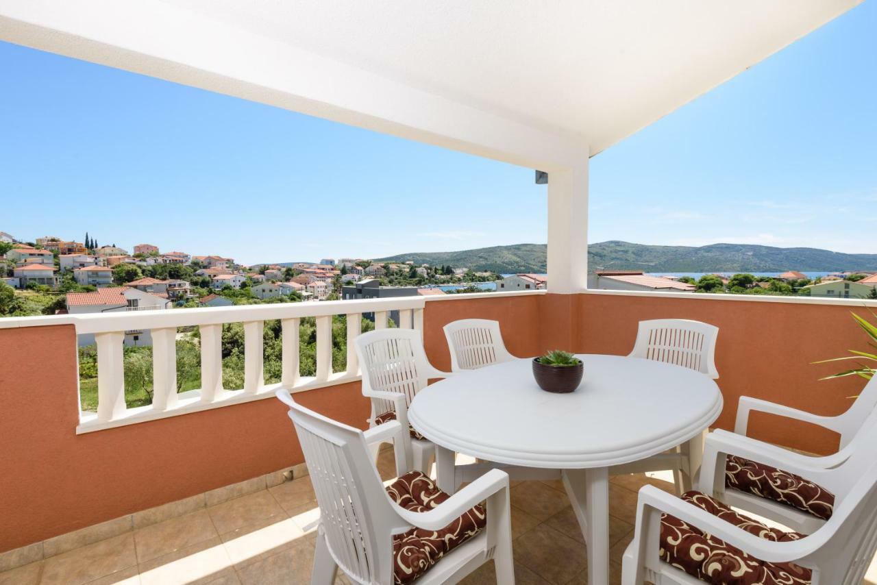 Apartmani Beran Seget Vranjica Exterior foto